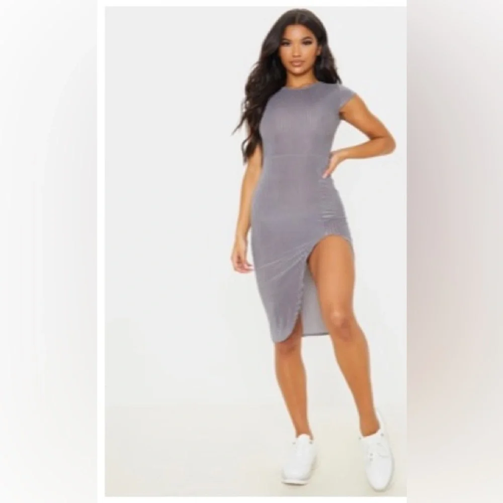 Velvet Ribbed Split MIDI Dress - Picture 1 of 3